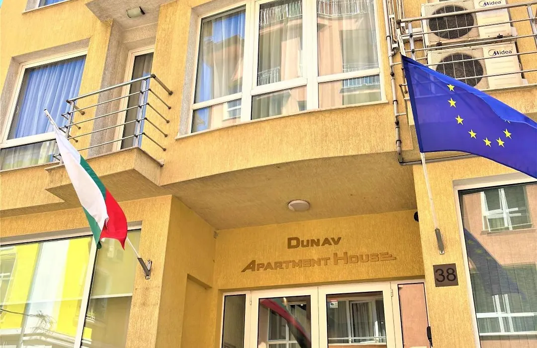 Dunav Apartment House-1